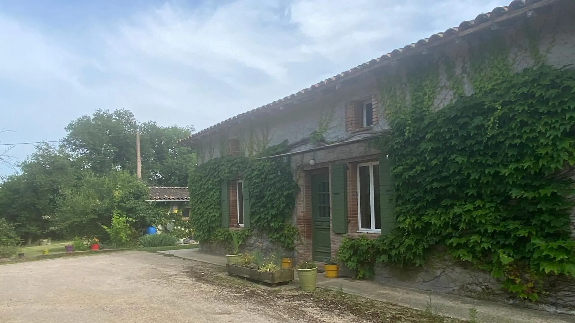Chambre Deux Personnes, Lit Pour Bebe Verlhac-Tescou 0*,  フランス